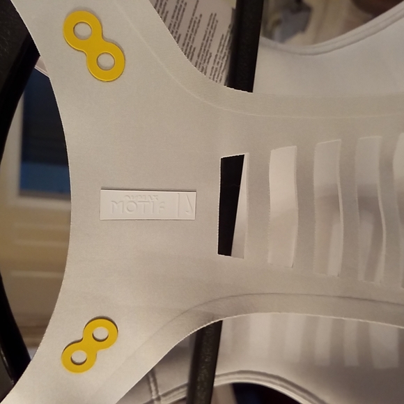 NIKE MAX Dri-FIT  RETRO Swoosh Air Max Sports Bra. $80 New with tags! - Picture 11 of 16